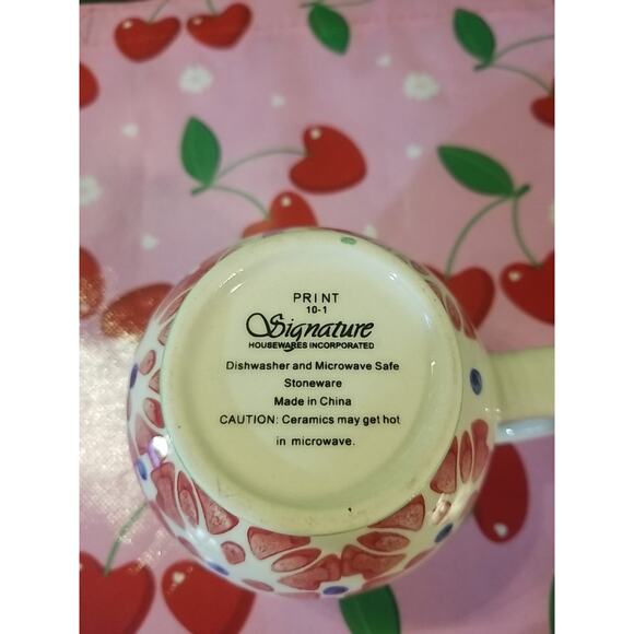 Signature Housewares Stoneware Creamer Print 10-1 No Chips - Picture 4 of 4